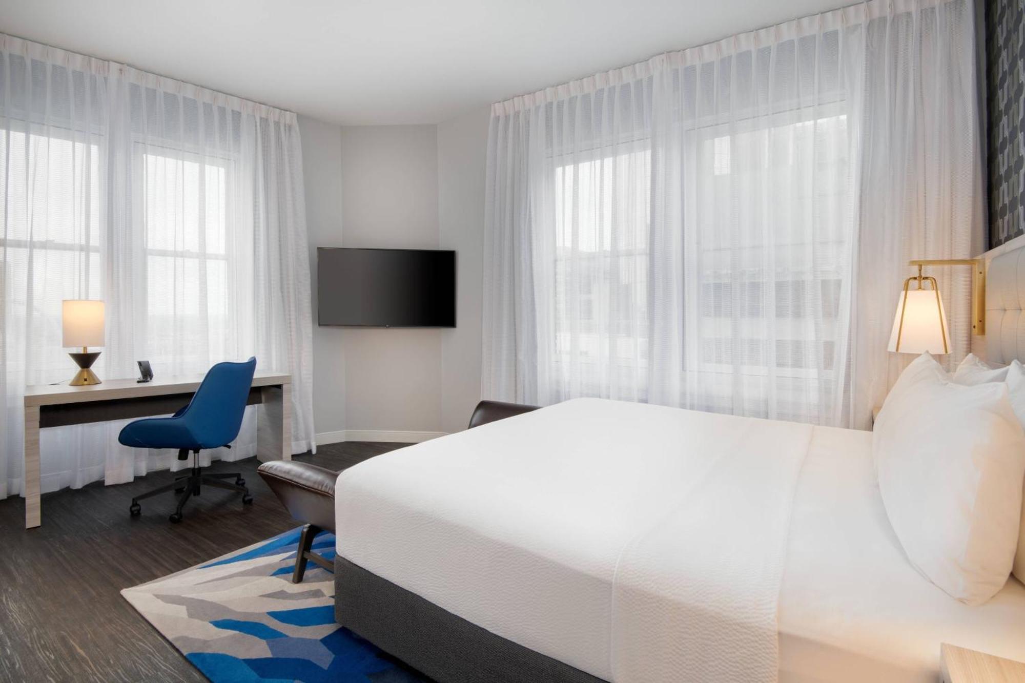 Готель Courtyard By Marriott Atlanta Downtown Екстер'єр фото