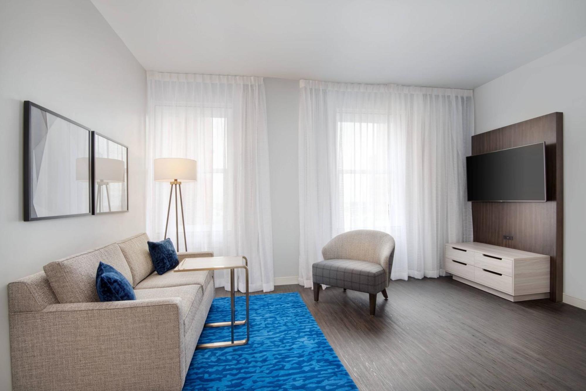 Готель Courtyard By Marriott Atlanta Downtown Екстер'єр фото